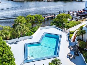 931 Palm Trail 4, Delray Beach FL 33483