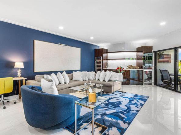 931 Palm Trail 4, Delray Beach FL 33483