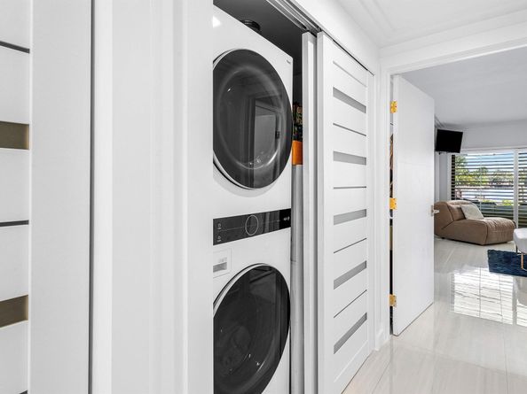 931 Palm Trail 4, Delray Beach FL 33483