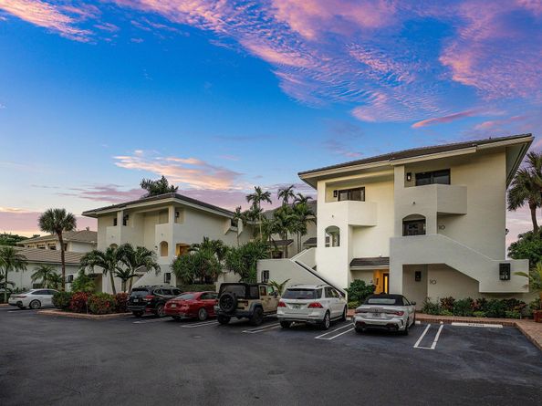 931 Palm Trail 4, Delray Beach FL 33483