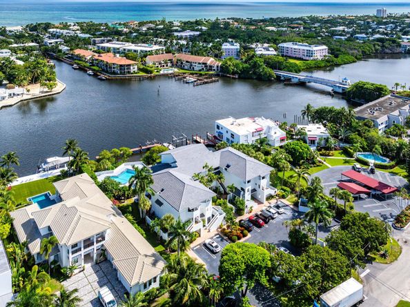 931 Palm Trail 4, Delray Beach FL 33483