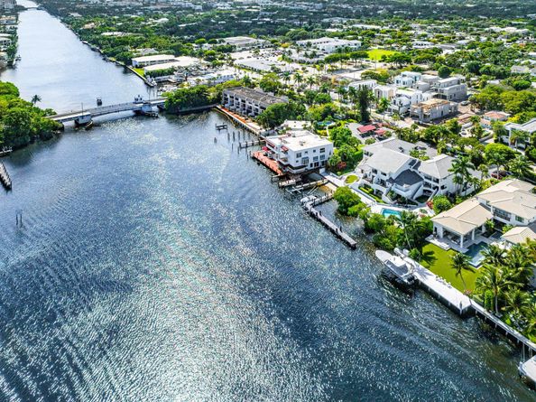 931 Palm Trail 4, Delray Beach FL 33483