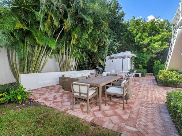 220 Atlantic Avenue 2, Palm Beach FL 33480