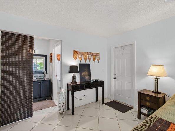 1305 High Point Way SE D, Delray Beach FL 33445