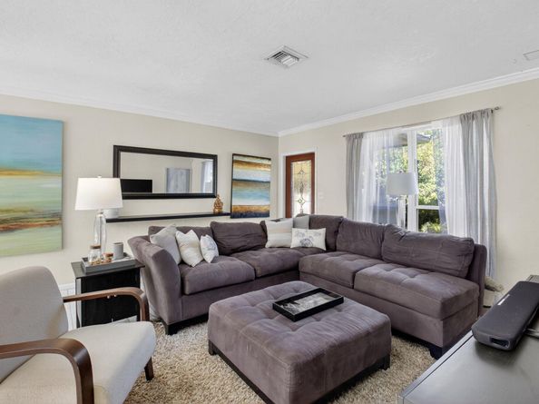 118 NE 22nd Street, Delray Beach FL 33444