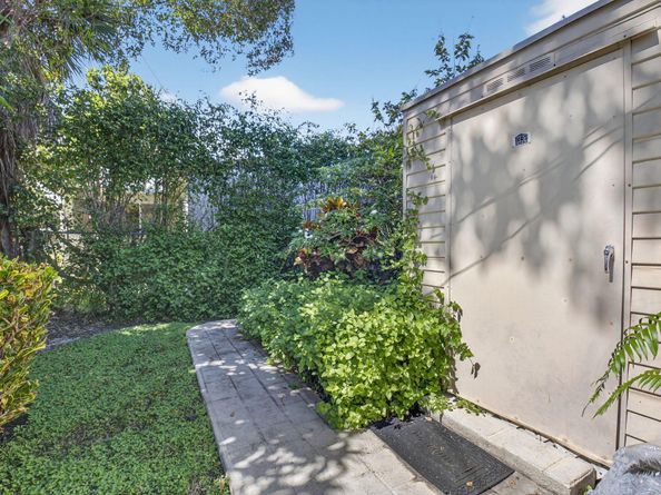 118 NE 22nd Street, Delray Beach FL 33444