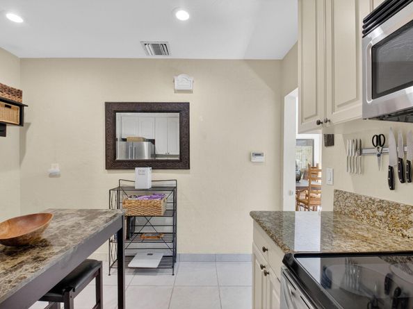 118 NE 22nd Street, Delray Beach FL 33444