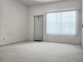 10589 NW 56th Pl, Coral Springs FL 33076