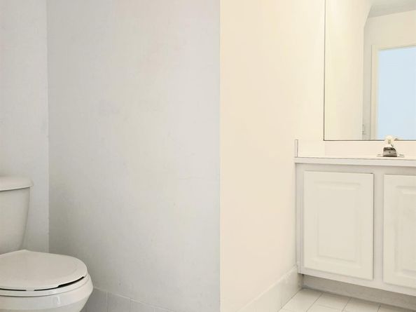 10589 NW 56th Pl, Coral Springs FL 33076