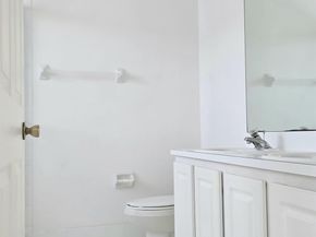 10589 NW 56th Pl, Coral Springs FL 33076