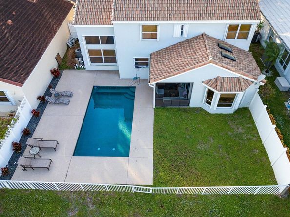 1049 Siena Oaks Circle E, Palm Beach Gardens FL 33410