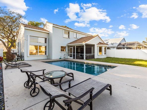 1049 Siena Oaks Circle E, Palm Beach Gardens FL 33410