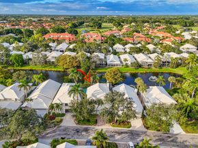 221 Canterbury Drive W, Palm Beach Gardens FL 33418