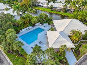 221 Canterbury Drive W, Palm Beach Gardens FL 33418