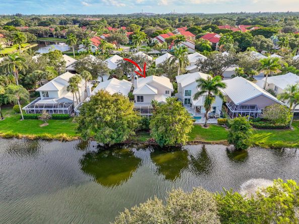 221 Canterbury Drive W, Palm Beach Gardens FL 33418