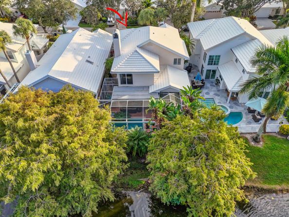 221 Canterbury Drive W, Palm Beach Gardens FL 33418