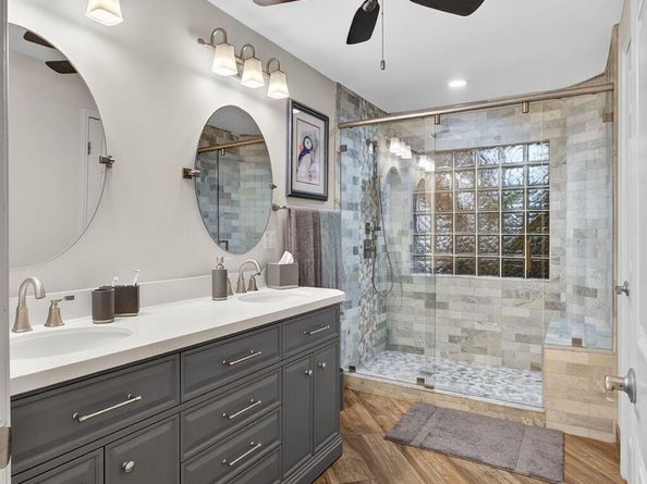 221 Canterbury Drive W, Palm Beach Gardens FL 33418