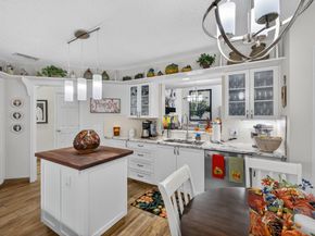 221 Canterbury Drive W, Palm Beach Gardens FL 33418