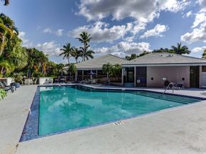 221 Canterbury Drive W, Palm Beach Gardens FL 33418