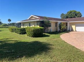 5728 S Bayberry Ln, Tamarac FL 33319