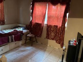 3501 NW 32nd St, Lauderdale Lakes FL 33309