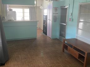 8540 SW 16th St, Davie FL 33324