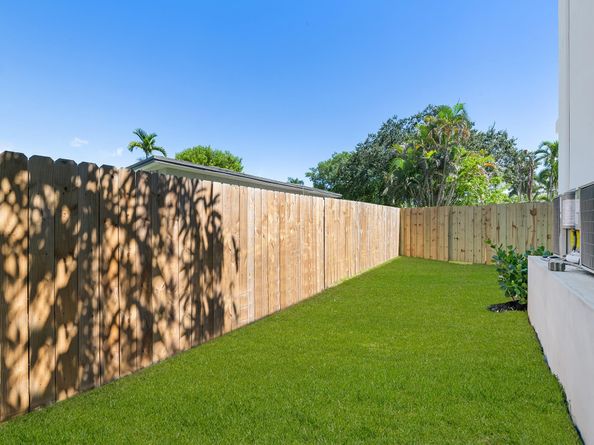 1401 NE 16th Ave, Fort Lauderdale FL 33304