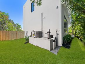 1401 NE 16th Ave, Fort Lauderdale FL 33304