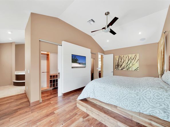 2631 Okeechobee Ln, Fort Lauderdale FL 33312