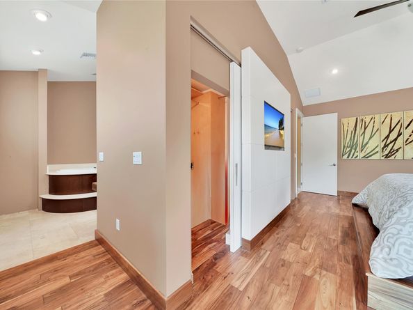 2631 Okeechobee Ln, Fort Lauderdale FL 33312