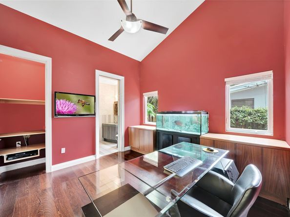 2631 Okeechobee Ln, Fort Lauderdale FL 33312