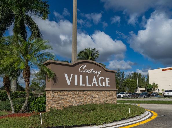 71 Canterbury C 71, West Palm Beach FL 33417