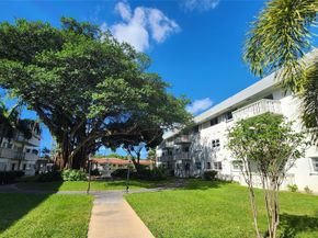 15221 NE 6th Ave A205, Miami FL 33162