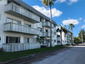15221 NE 6th Ave A205, Miami FL 33162