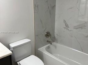 400 Commodore Drive 108, Plantation FL 33325