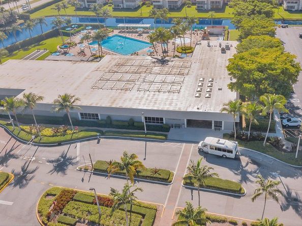 318 Burgundy G, Delray Beach FL 33484