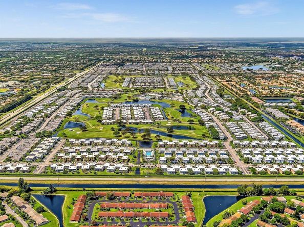 318 Burgundy G, Delray Beach FL 33484