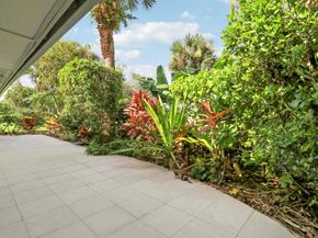 13886 Whispering Lakes Lane, Palm Beach Gardens FL 33418