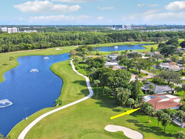 13886 Whispering Lakes Lane, Palm Beach Gardens FL 33418