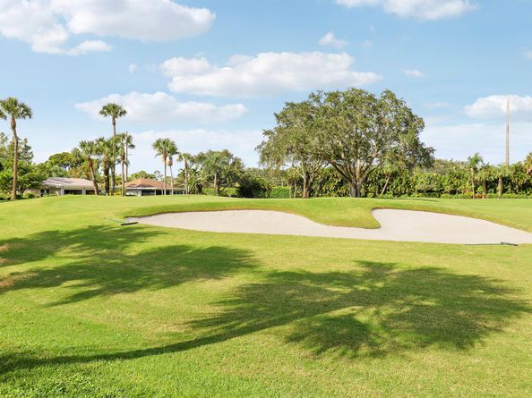 13886 Whispering Lakes Lane, Palm Beach Gardens FL 33418