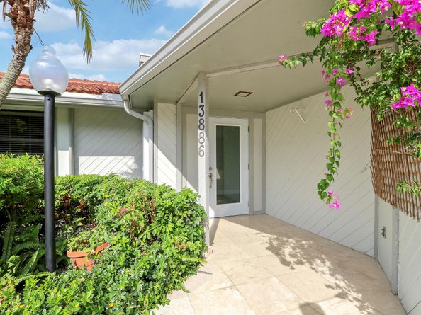 13886 Whispering Lakes Lane, Palm Beach Gardens FL 33418