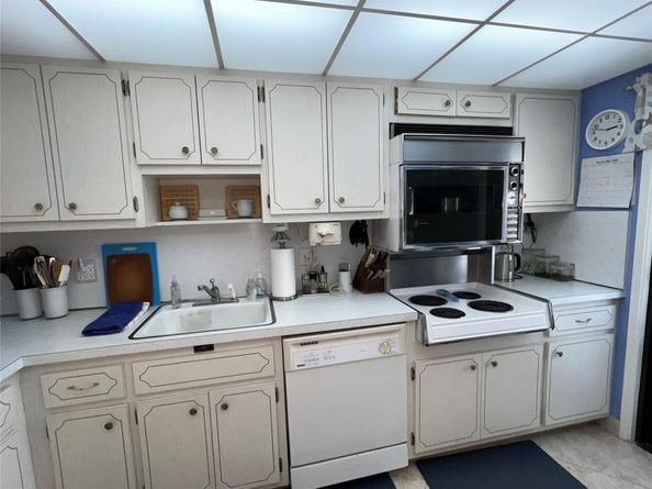 2601 NE 14th Street Cswy 535, Pompano Beach FL 33062