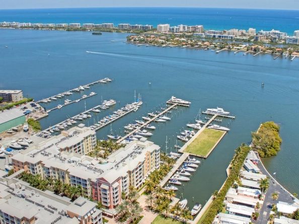 806 E Windward Way 401, Lantana FL 33462