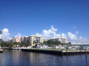 806 E Windward Way 401, Lantana FL 33462