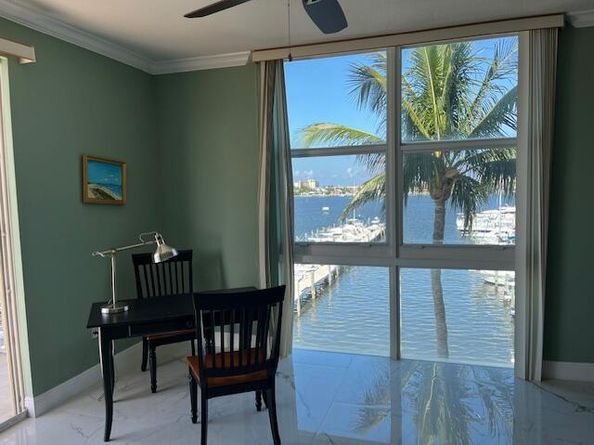 806 E Windward Way 401, Lantana FL 33462