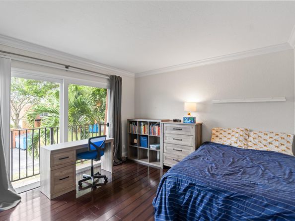 2061 SW 90th Ave B17, Davie FL 33324