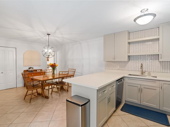 2061 SW 90th Ave B17, Davie FL 33324