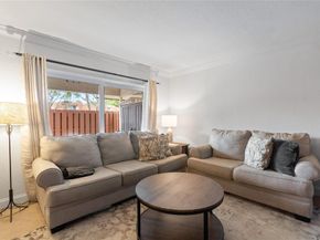 2061 SW 90th Ave B17, Davie FL 33324