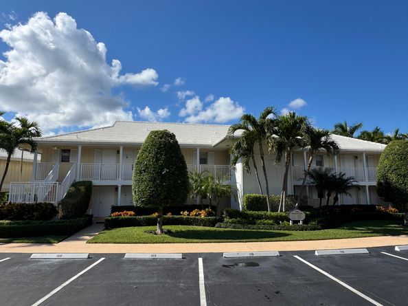 1 Church Lane 105106, North Palm Beach FL 33408