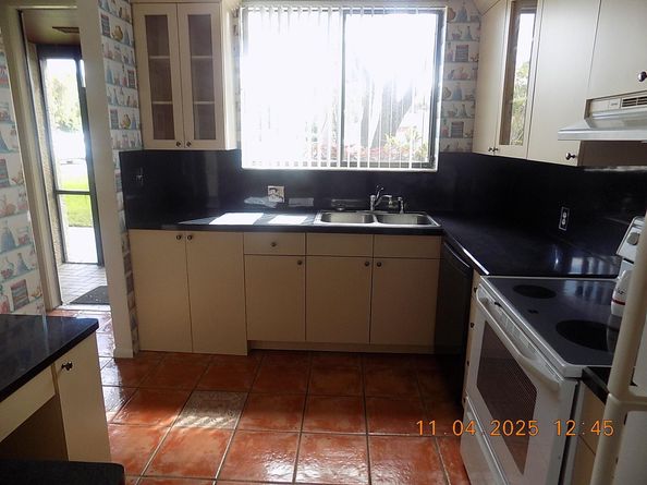 4443 Luxemburg Court, Lake Worth FL 33467